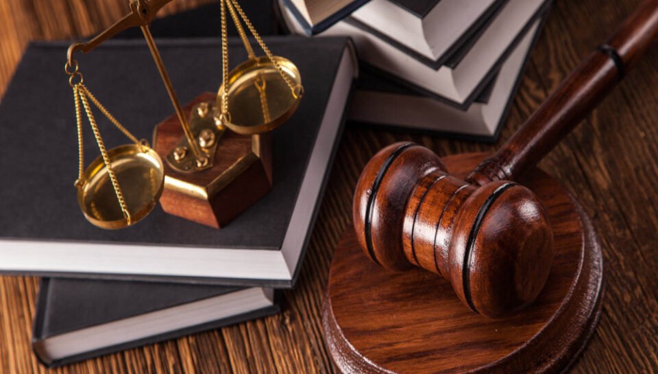 What information is legally required on a business letterhead in India? Hello InTech
