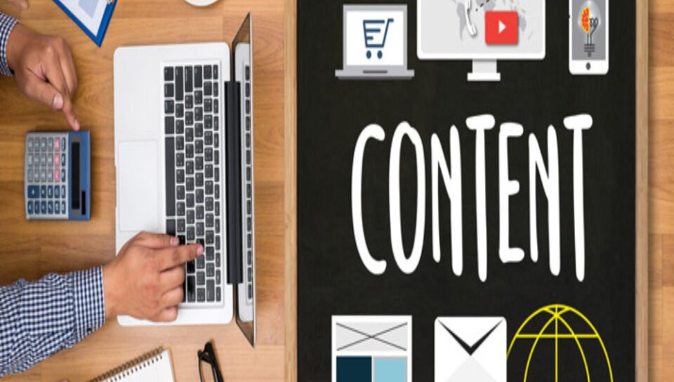 Describe the characteristics of effective online content Hello InTech