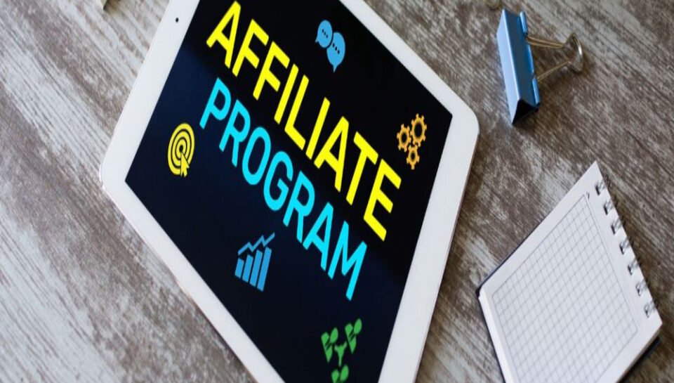 How can you scale up an IT affiliate program? Hello InTech