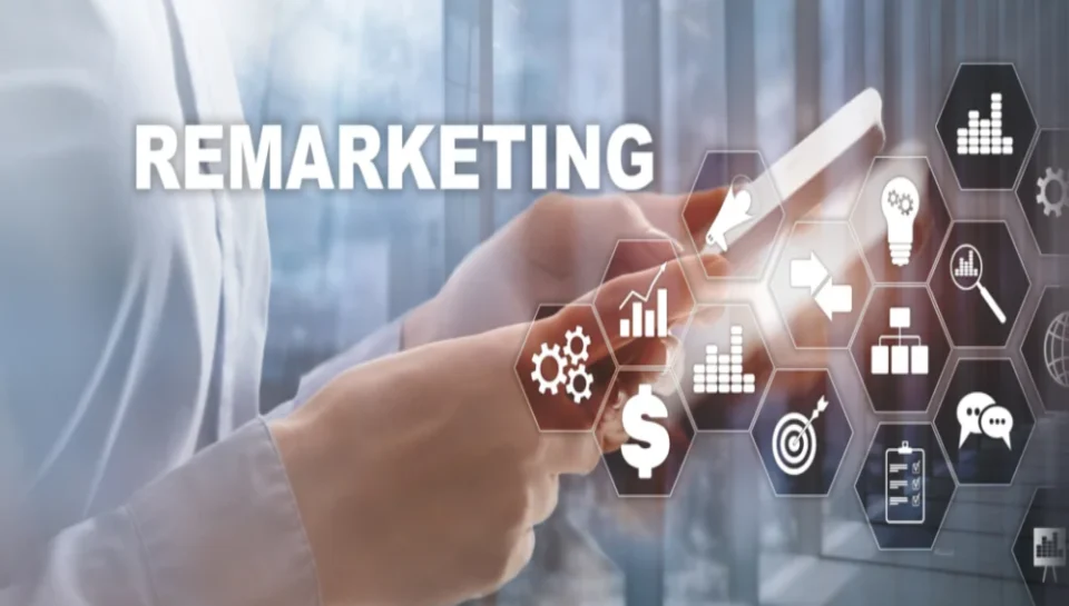 How can remarketing be used in SEM for IT solutions? Hello InTech