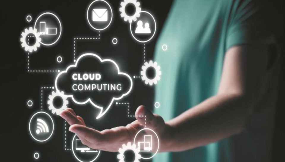 Describe how cloud computing can optimize business operations for new ventures. Hello Intech